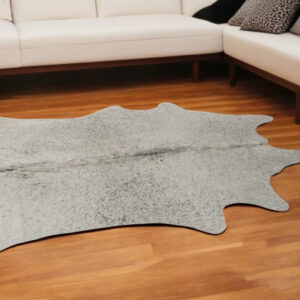 6' X 7' Gray Cowhide Hand Tufted Area Rug