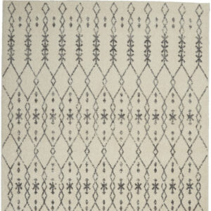 5' X 7' Gray And Ivory Geometric Distressed Area Rug