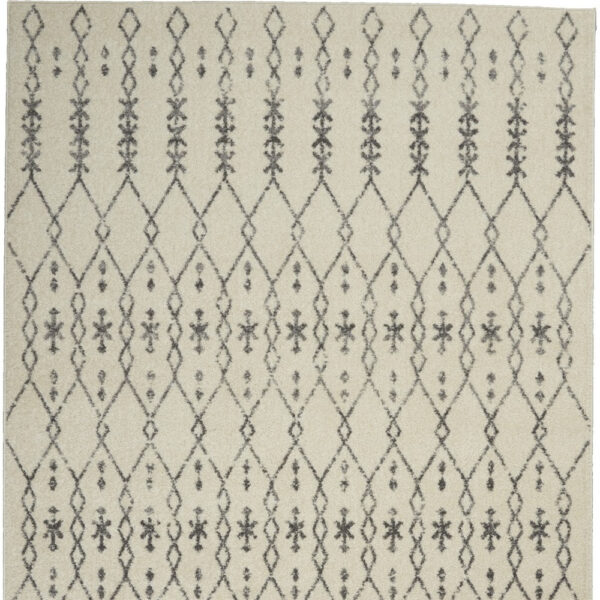 5' X 7' Gray And Ivory Geometric Distressed Area Rug
