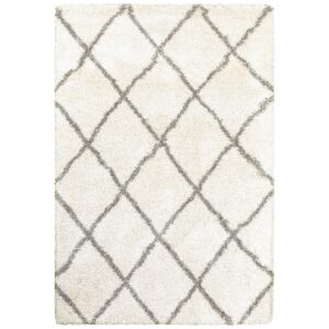 8' X 11' Ivory And Gray Geometric Lattice Area Rug