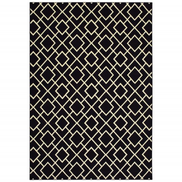 4' X 6' Black And Ivory Diamond Area Rug