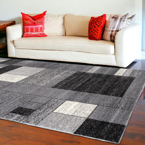 7' X 9' Gray Distressed Geometric Area Rug