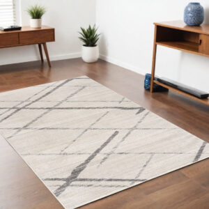 4' X 6' Gray and Ivory Geometric Area Rug