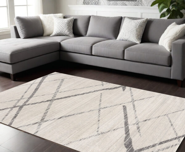 8' X 10' Gray and Ivory Geometric Area Rug