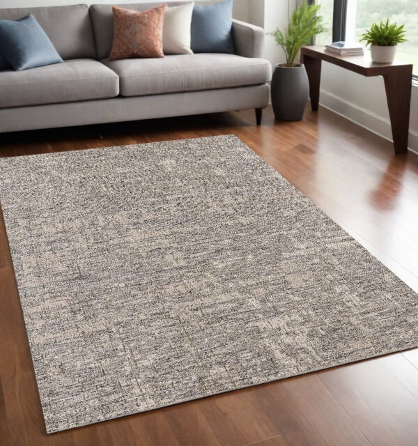 5' X 7' Gray and Ivory Abstract Area Rug