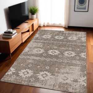 5' X 7' Gray and Ivory Ikat Area Rug