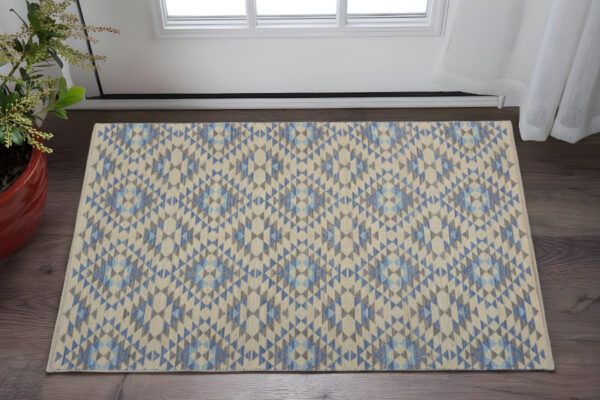 3' x 4' Blue Decorative Lattice Area Rug