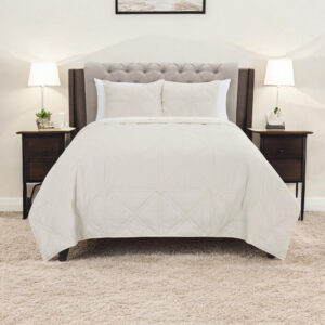 Set of Three Ivory Geometric Queen Quilt