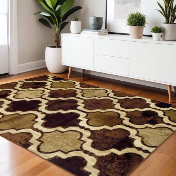 4' X 6' Coffee Quatrefoil Power Loom Distressed Stain Resistant Area Rug
