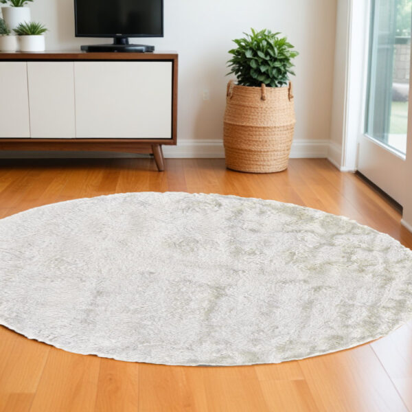 8' White Shag Hand Tufted Round Rug