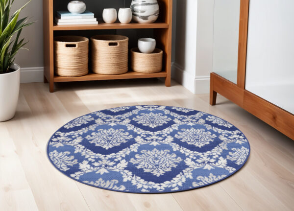 5' Ivory and Blue Damask Distressed Round Rug