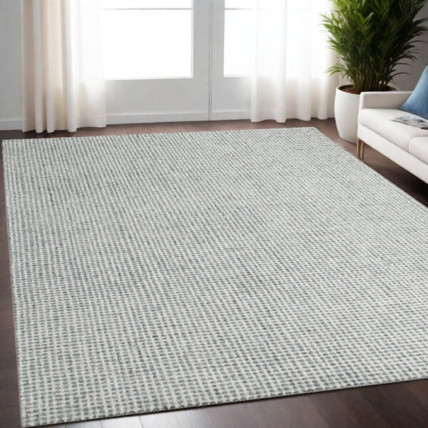 5' X 7' Green and Ivory Wool Checkered Hand Tufted Area Rug
