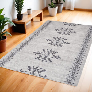 4' X 6' Ivory and Gray Geometric Power Loom Area Rug