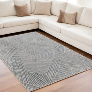 5' X 8' Green and Ivory Abstract Hand Woven Area Rug