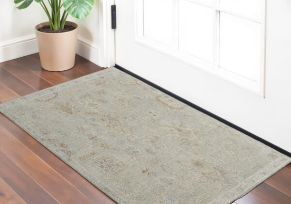 2' X 3' Gray and Brown Wool Floral Hand Knotted Area Rug