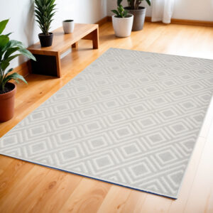 4' X 6' Gray Geometric Area Rug