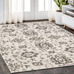 5' X 8' Ivory And Gray Oriental Area Rug
