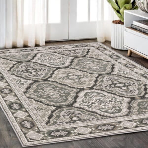 5' X 8' Ivory And Blue Medallion Area Rug