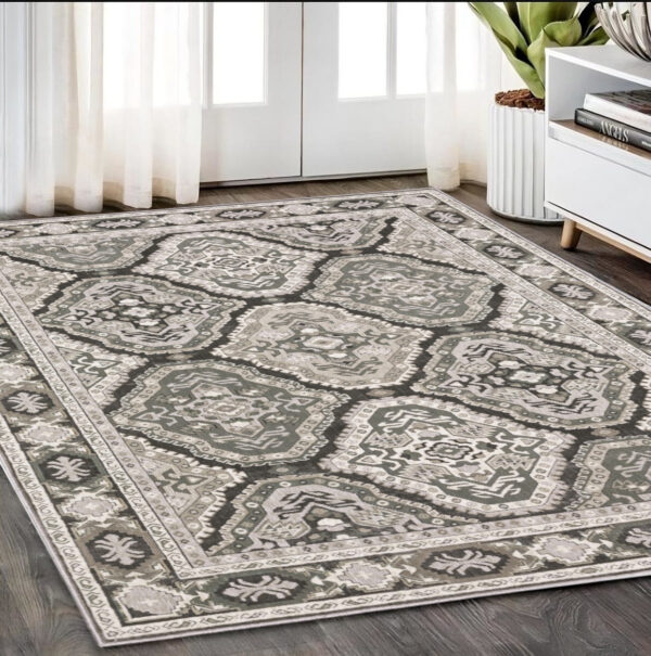 5' X 8' Ivory And Blue Medallion Area Rug