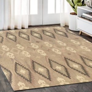 5' X 8' Beige And Ivory Wool Abstract Hand Tufted Area Rug