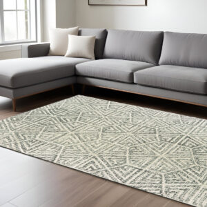 8' X 10' Gray And Ivory Wool Geometric Hand Tufted Area Rug